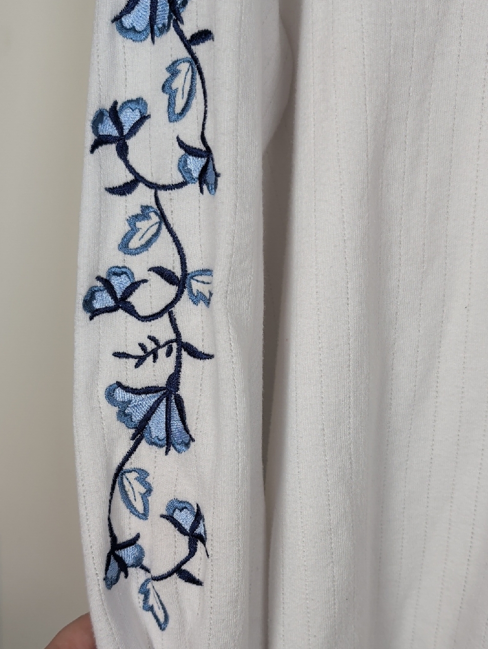 White Embroidered Floral Long-Sleeve Top - Blue Detail - Picture 6 of 10